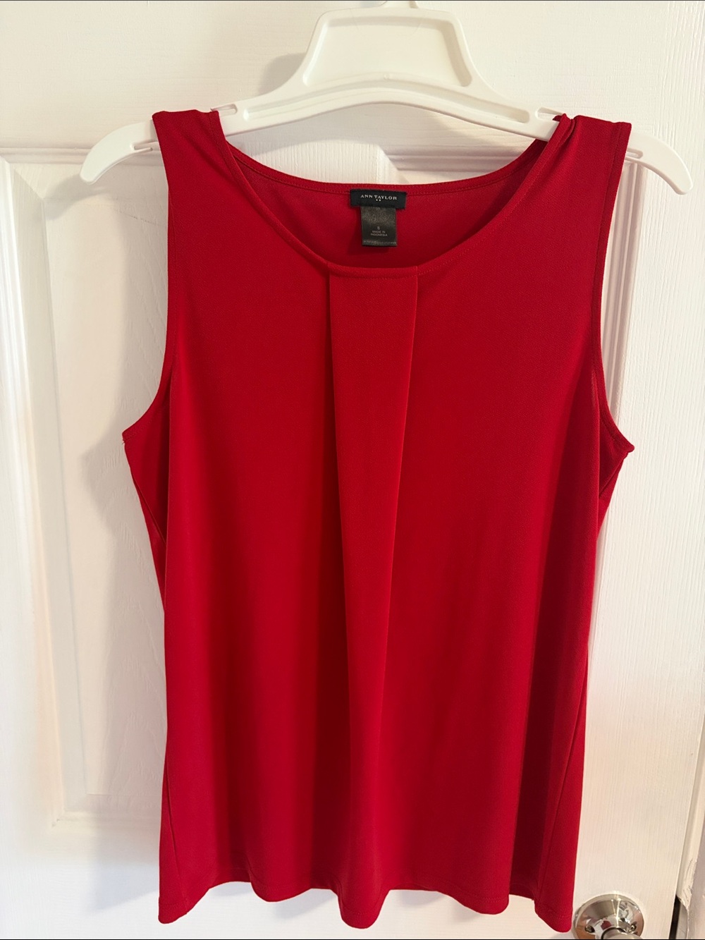 Ann Taylor Bright Red Pleat-Front Sleeveless Tank